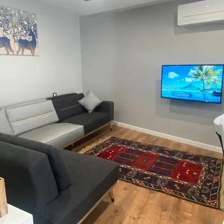 Apartament Merkezi Bir Konum