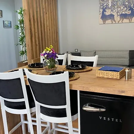 Apartament Merkezi Bir Konum *